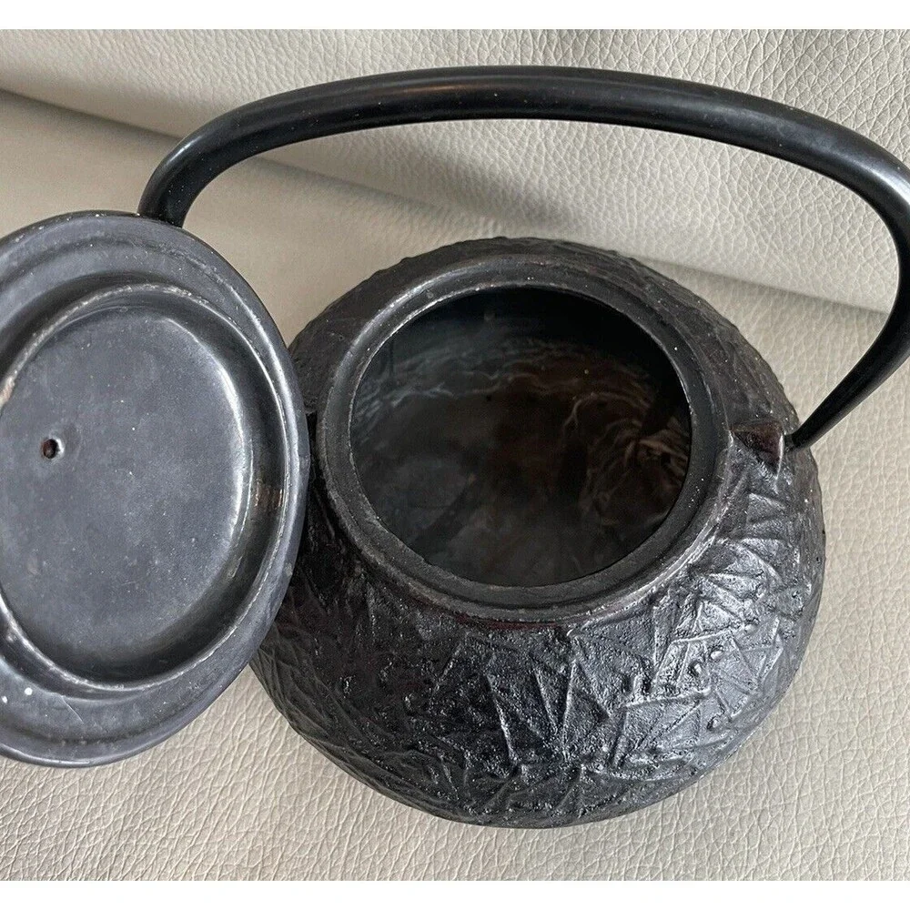 Vintage Japanese Cast Iron Teapot Tea Kettle stamped Enameled Pine Needle Acorn - Picture 3 of 9